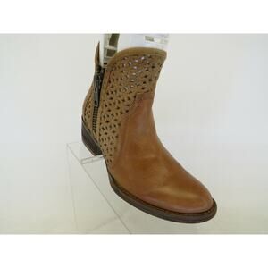 Circle G Womens Size 6 M Brown Leather Zip Perforated Ankle Fashion Boots Bootie